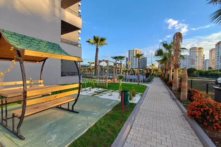 Apartments 1 + 1 in a complex under construction with infrastructure in Cesmeli-Mersin 4 