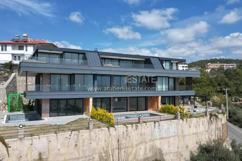 Luxury real estate! Villas in Alanya — Incekum district. Suitable for citizenship 4 