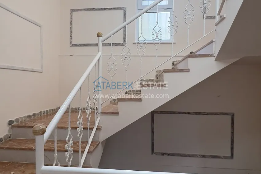 Purchase Three-level mansion in the historical center of Alanya - Kale 4