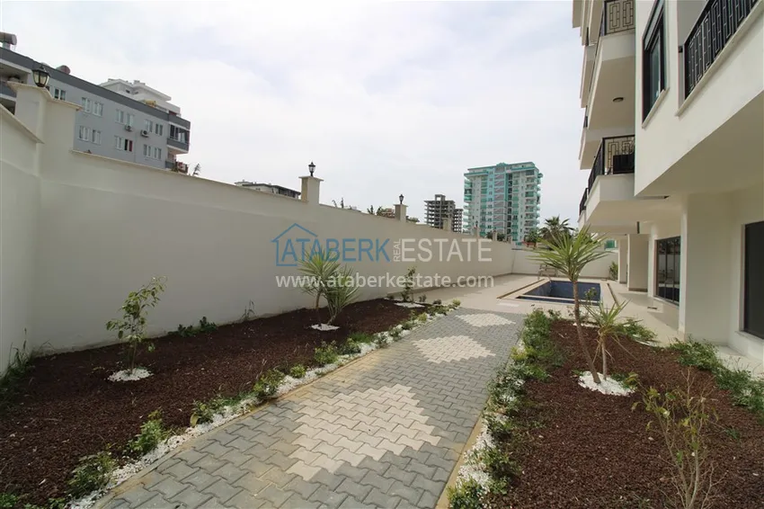 Primary property in Alanya! 1+1 apartment in a cozy boutique complex — Mahmutlar district! 5 