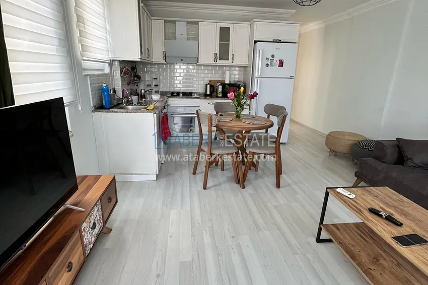 Purchase  1+1 apartment of 72 m2 in the center of Alanya with new furniture and two balconies - Cleopatra beach area 6 