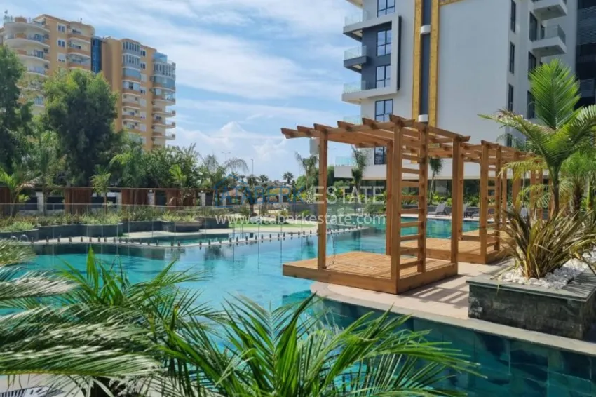 Beachfront apartment with direct sea view in Alanya, Mahmutlar district 9 