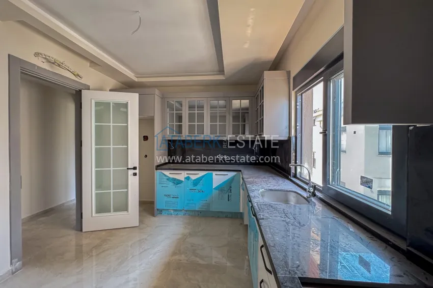 Purchase 4+1 panoramic penthouse duplex in the center of Alanya — the first coastal one, suitable for citizenship 7