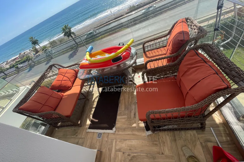 Purchase  Beachfront apartment with direct sea view in Alanya, Mahmutlar district 8 