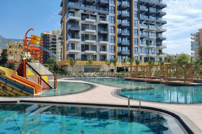 Beachfront apartment with direct sea view in Alanya, Mahmutlar district 10 