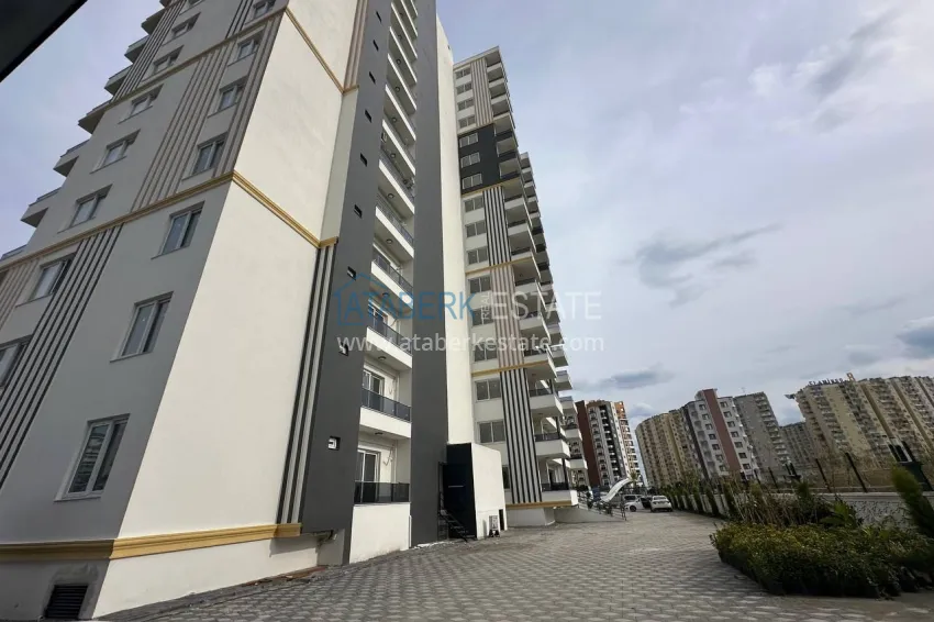 Finished one-bedroom apartments in a new complex with infrastructure — Tomyuk, Mersin 8