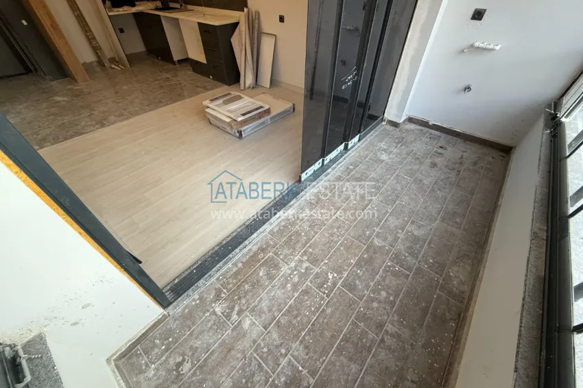 Purchase One bedroom apartment with a glazed balcony in a new complex - Tomyuk district, Mersin 8
