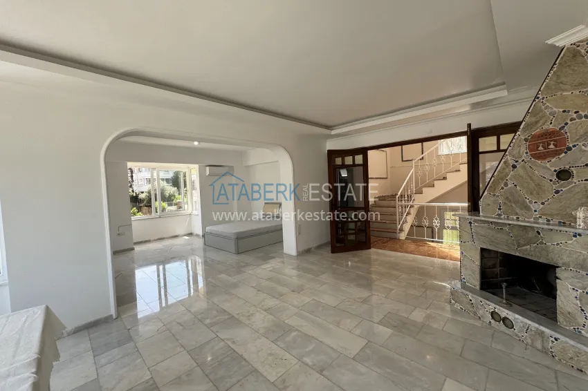 Purchase Three-level mansion in the historical center of Alanya - Kale 8
