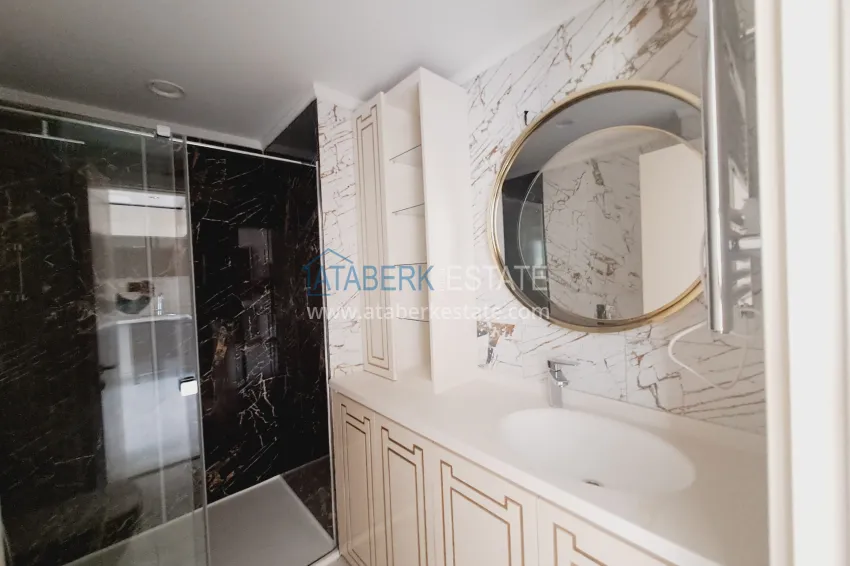 Purchase Beachfront apartment with direct sea view in Alanya, Mahmutlar district 9 