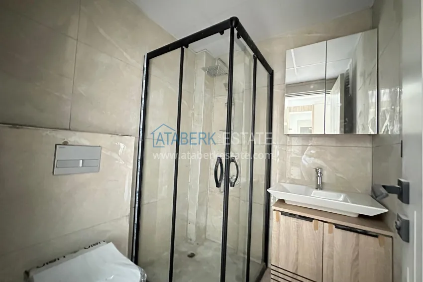 Purchase One bedroom apartment in a new complex 150 meters from the sea — Mersin, Tomyuk 9