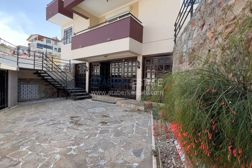 Three-level mansion in the historical center of Alanya - Kale 9