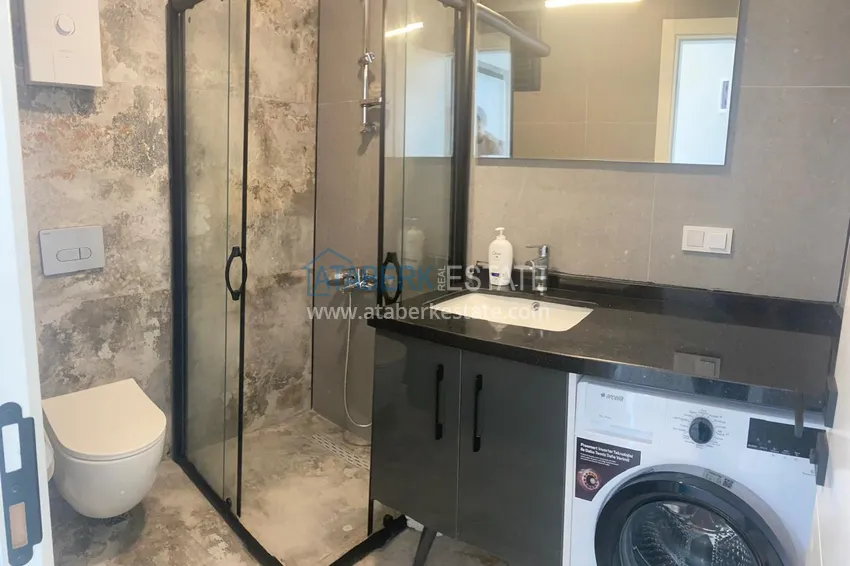 Purchase 1+1 apartment for rent in Alanya, Oba district center No. 31 12 