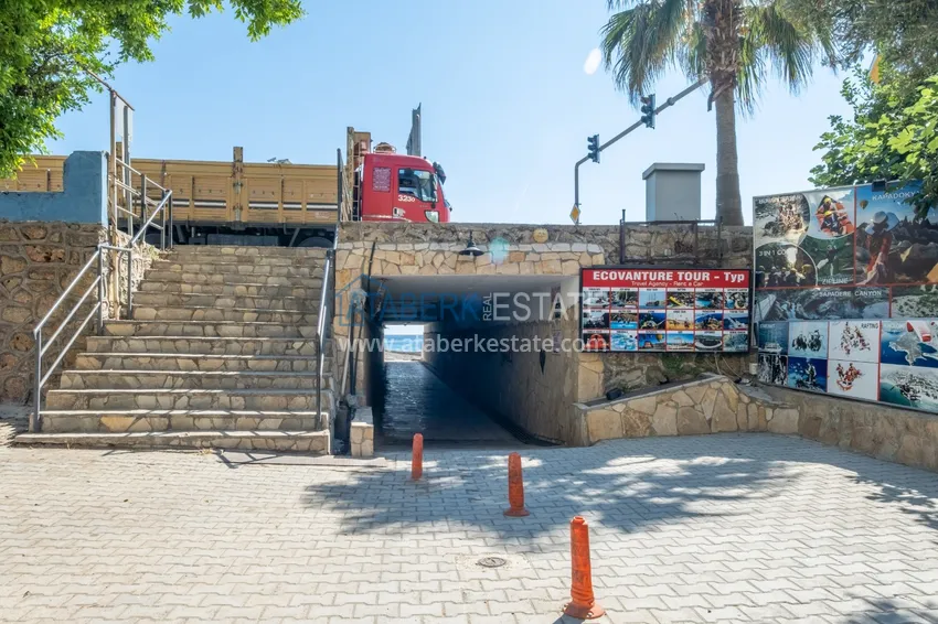 Three-room penthouse with sea and mountain views — Tosmur, first coastline 13