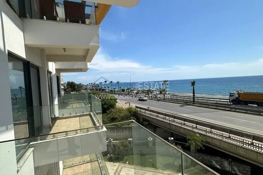 Purchase  Two-bedroom apartment with sea view, first coastal apartment - Alanya, Mahmutlar district 13 