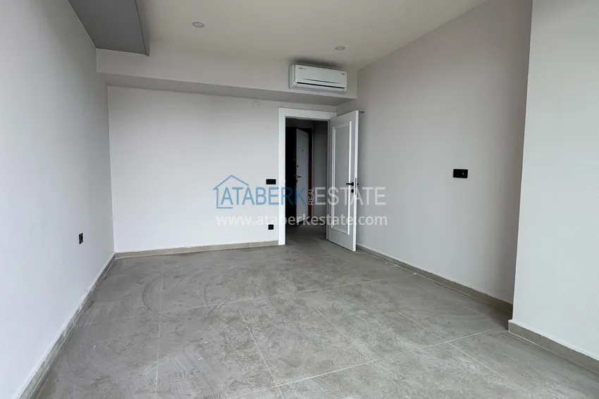 Purchase Duplex penthouse with views of Calais in the heart of Alanya 14 