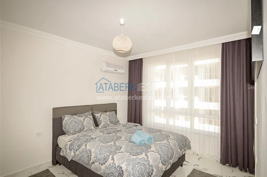 Renovated 2+1 apartment with new furniture and sea view - Alanya center, 1 coastal, Cleopatra beach 5 