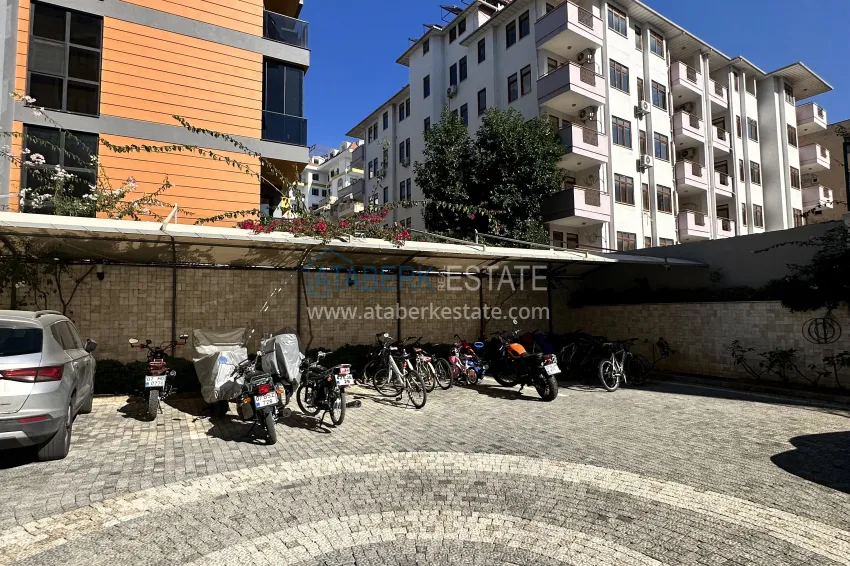 2+1 apartment with furniture, separate kitchen and mountain views - Alanya Center 14