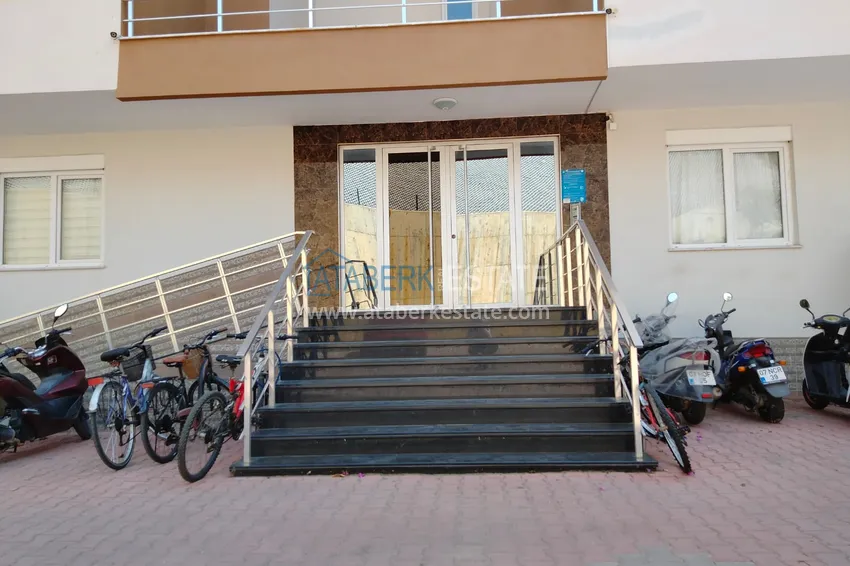 2+1 apartment in Alanya, Cikcilli district in a comfortable complex 15 