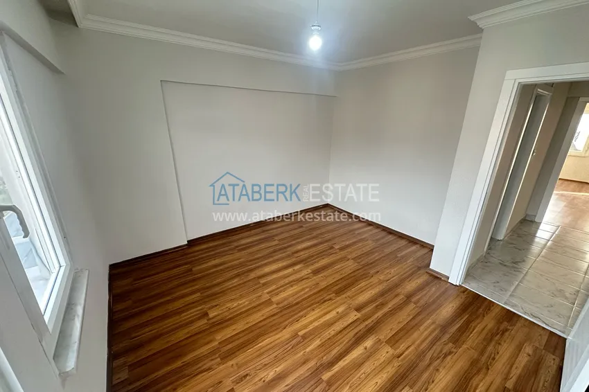 Purchase  Apartment 2+1 after cosmetic renovation in an urban complex on the main street of Oba 16 