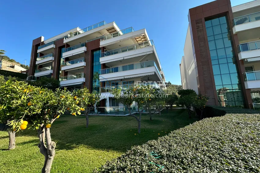 One bedroom apartment with furniture, 80 m², suitable for a residence permit — Alanya, Cikcilli 19