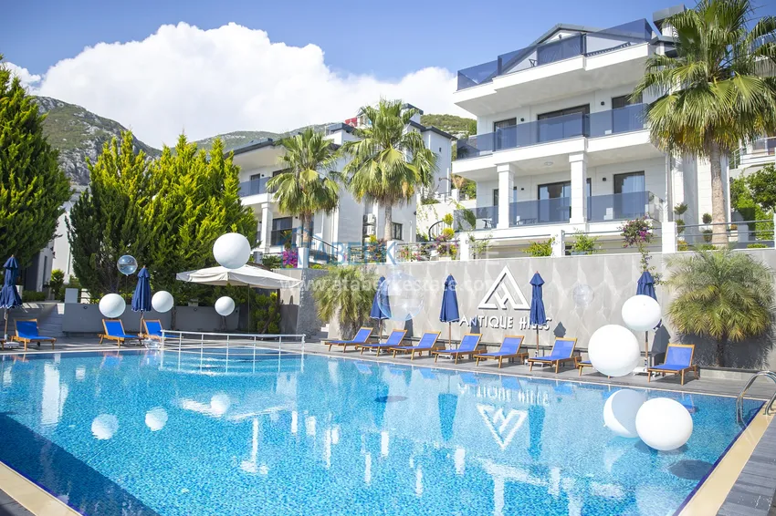 Premium vacation by the sea - villa rental in Resort Club, Mahmutlar, Alanya 1 