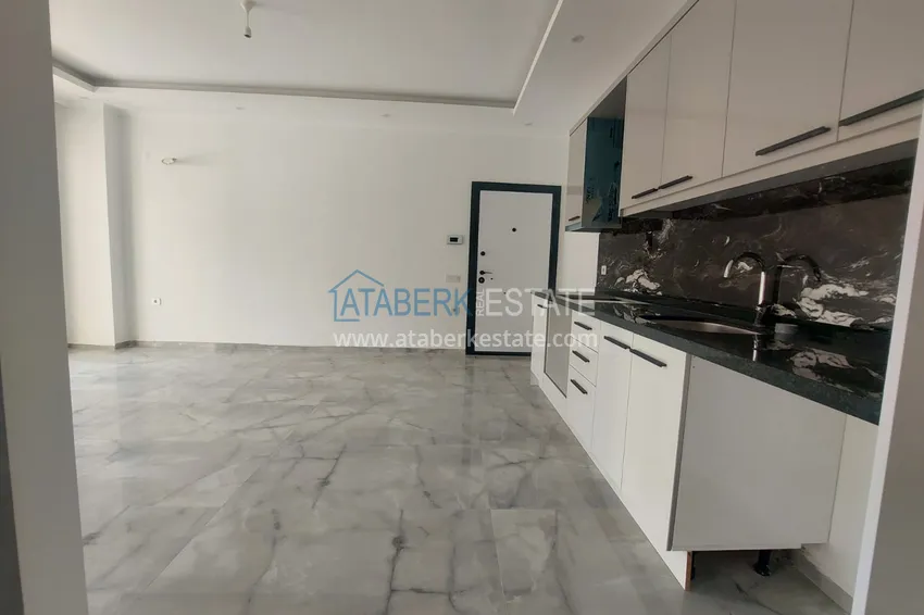 Purchase Cozy 1+1 apartment in the center of Mahmutlar, just 550 meters from the sea 1 