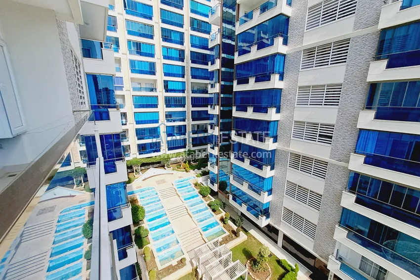 Purchase  Two-bedroom apartment from the owner in the Mahmutlar district - individual interior and high-quality finishes  25 