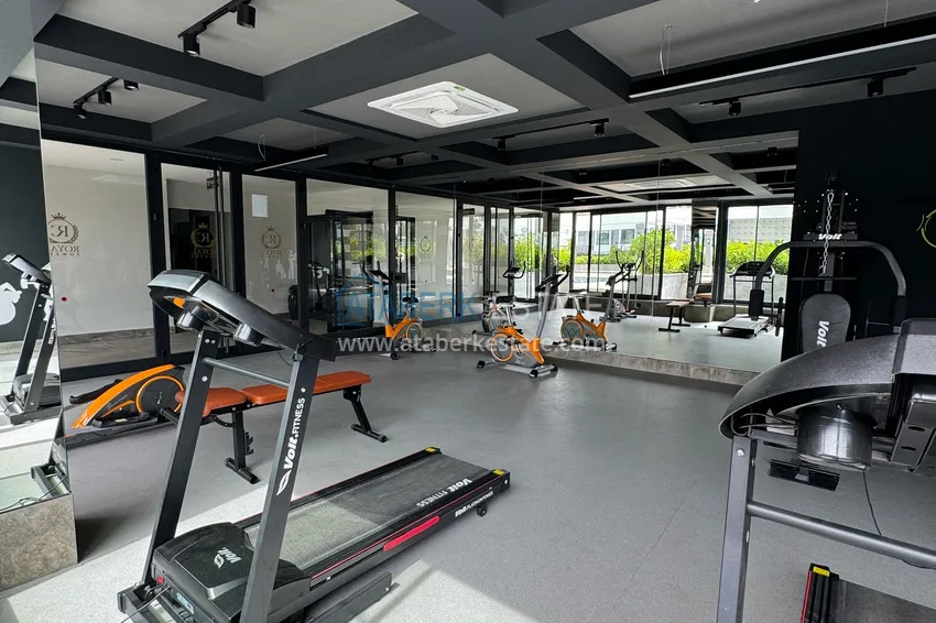 Duplex penthouse with views of Calais in the heart of Alanya 27 