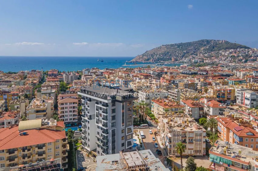 2+1 apartment with furniture, separate kitchen and mountain views - Alanya Center 2