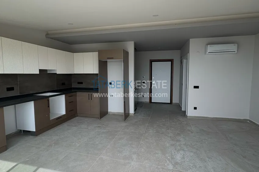Purchase Duplex penthouse with views of Calais in the heart of Alanya 2 
