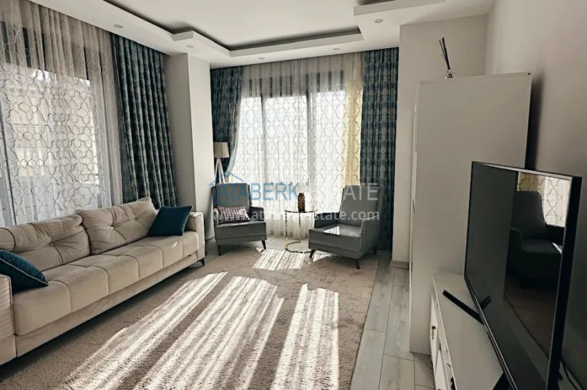 Purchase 2+1 apartment with furniture, separate kitchen and mountain views - Alanya Center 3