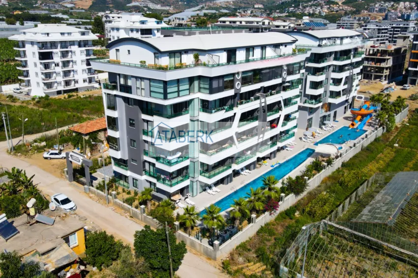 2+1 apartment in a new residential complex with a private beach. Kargicak District, Alanya 3 