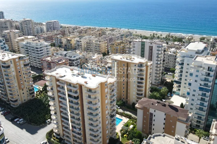 Two-bedroom apartment with furniture and sea view — Alanya, Mahmutlar, Tuesday Market District 3 