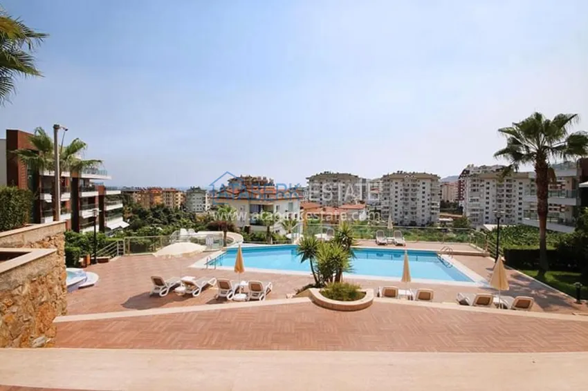 One bedroom apartment with furniture, 80 m², suitable for a residence permit — Alanya, Cikcilli 3