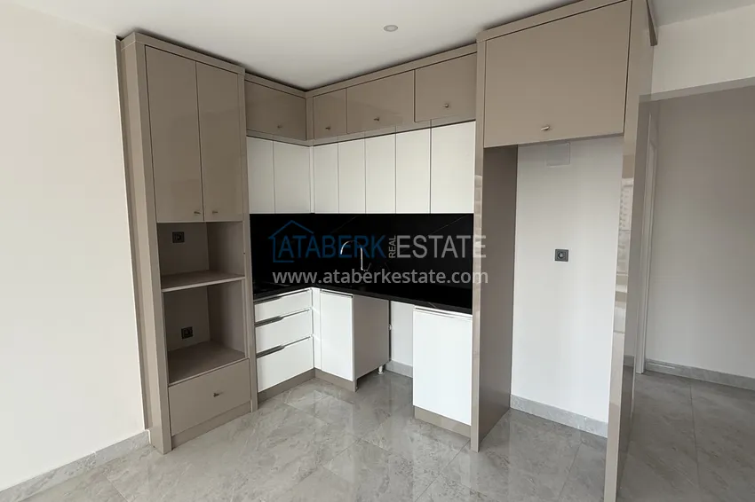 Purchase  Modern two-bedroom apartment with mountain views in a hotel-level residential complex, Mahmutlar - Alanya 4 