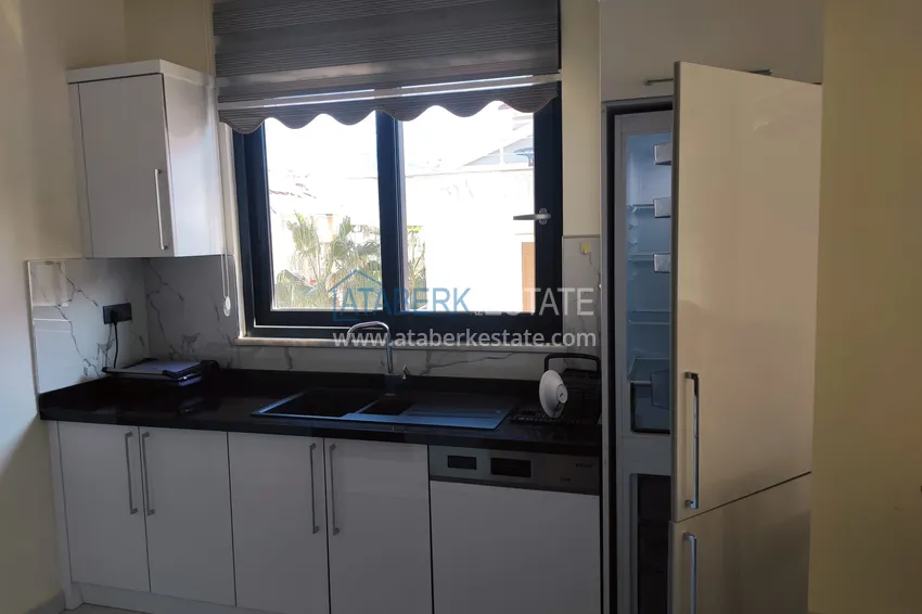 Purchase  Furnished duplex penthouse just 200 meters from Cleopatra Beach — Alanya Center 5 