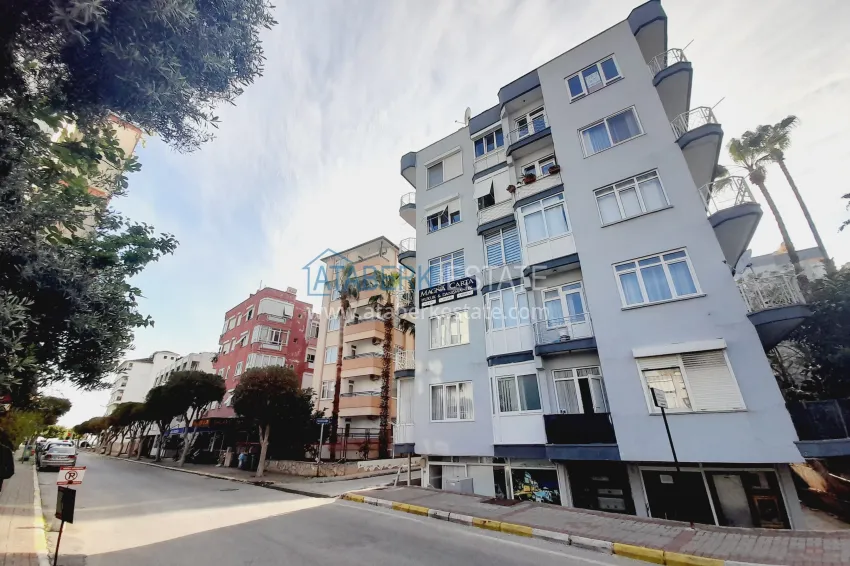 Three-room apartment with a separate kitchen in the center of Alanya - suitable for a residence permit 5 