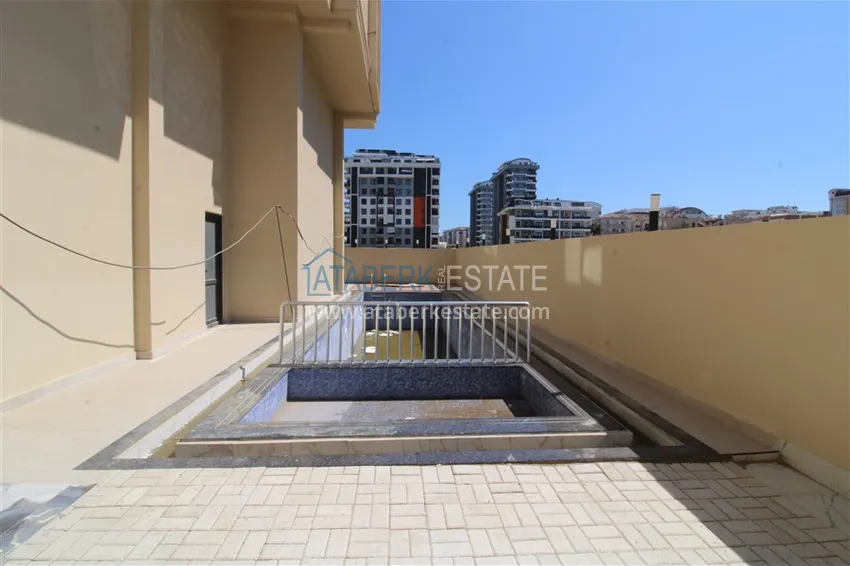 One-bedroom apartments in a new complex — Alanya, the center of Mahmutlar 5 