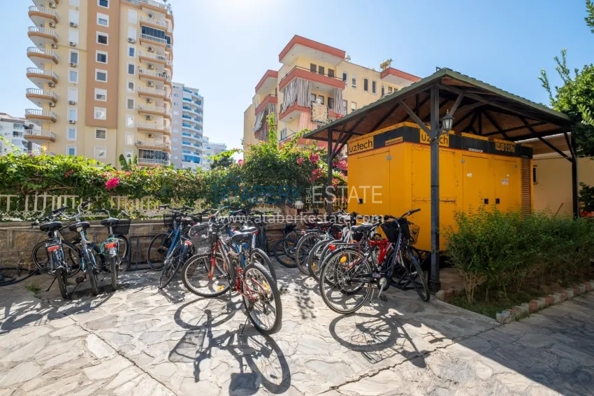 Two-bedroom apartment with furniture and sea view — Alanya, Mahmutlar, Tuesday Market District 5 