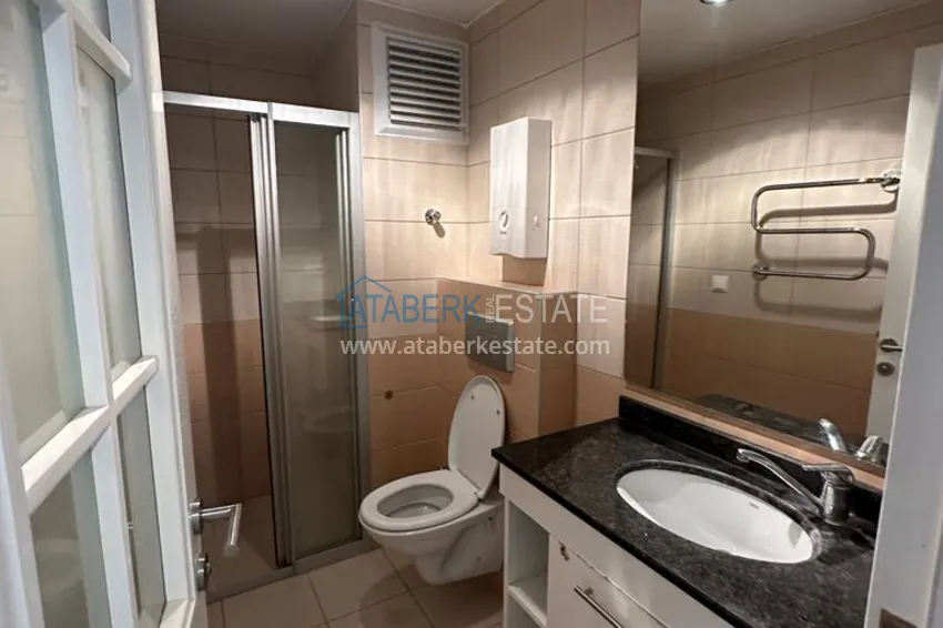 Purchase Turnkey penthouse in Alanya — 1+1, 80 m2 with a glazed balcony in a premium residence, Oba district 6 