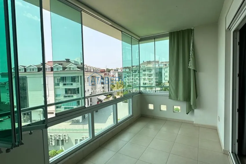 Purchase Turnkey penthouse in Alanya — 1+1, 80 m2 with a glazed balcony in a premium residence, Oba district 8 