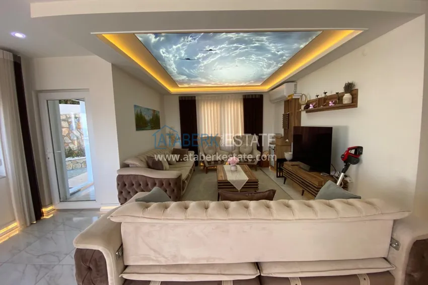 Purchase 3+1 two-storey private house with pool and fully furnished in Kargicak 8