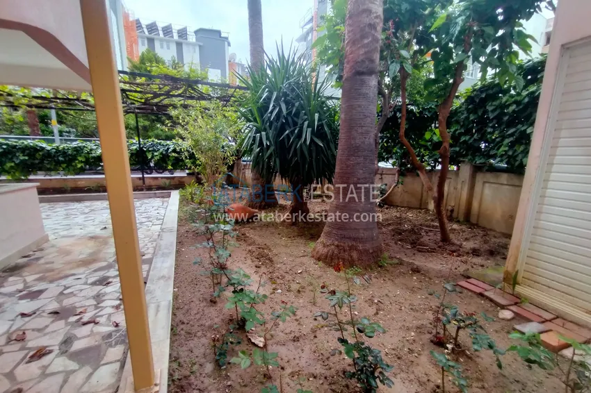 Apartment for rent on the beachfront in the center of Alanya No. 8 8 