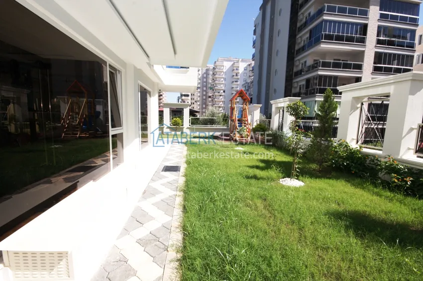 Turnkey apartments in a prestigious complex by the sea — Alanya, Mahmutlar district 9 