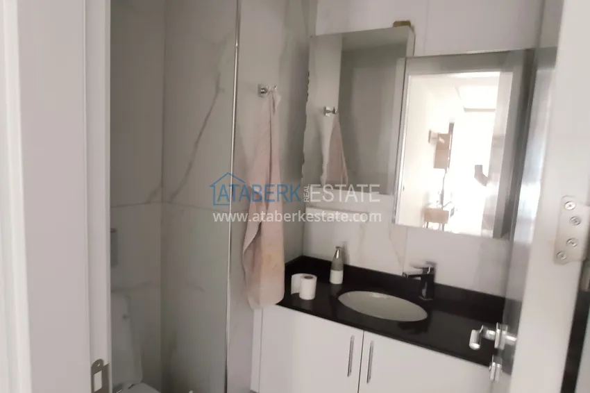 Purchase  Furnished duplex penthouse just 200 meters from Cleopatra Beach — Alanya Center 9 