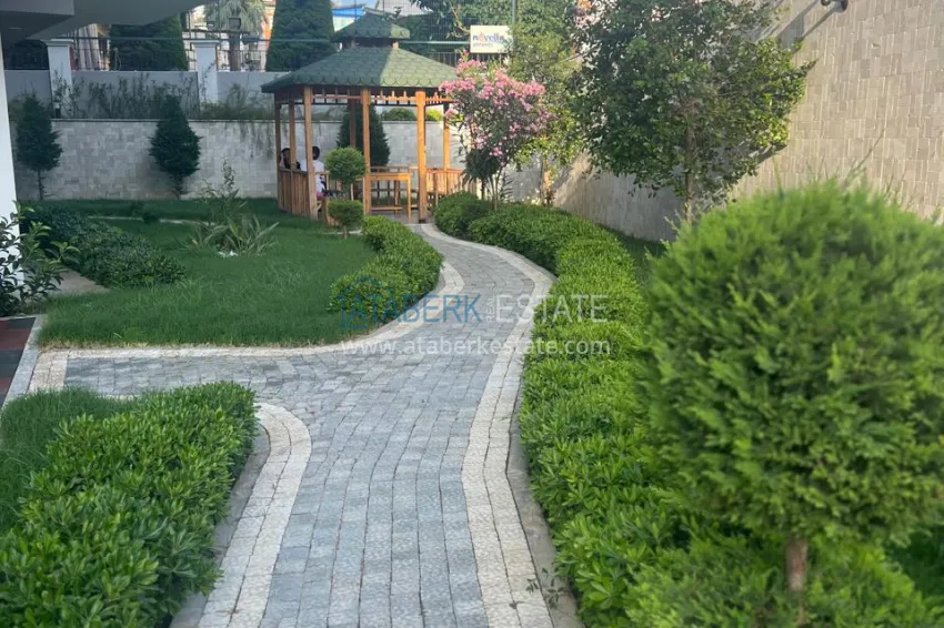 2+1 apartment with furniture, separate kitchen and mountain views - Alanya Center 9