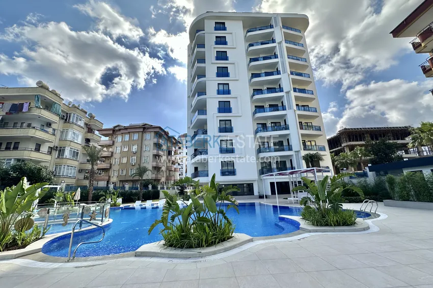 Panoramic 2+1 duplex with furniture in the very center of Alanya — Suitable for short-term rent  1 