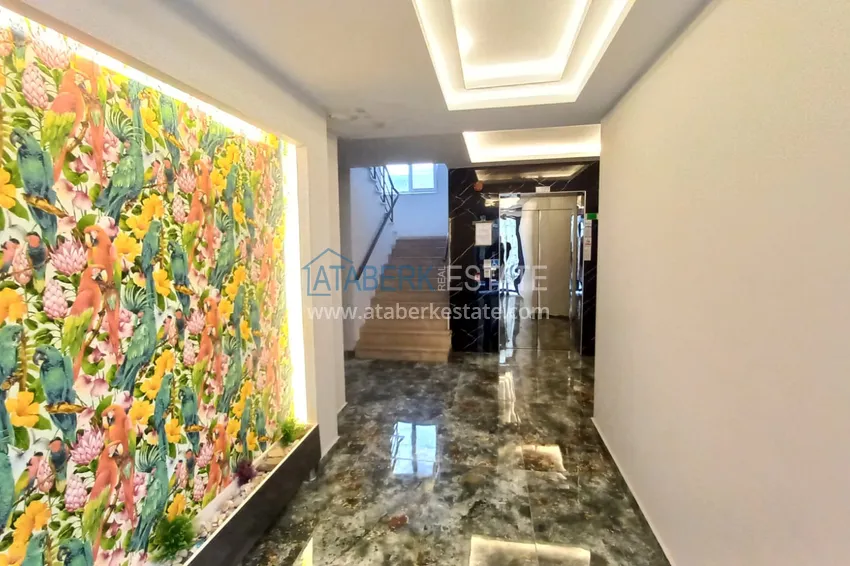 Three-room city apartment with furniture and a separate kitchen in the center of Alanya  10 