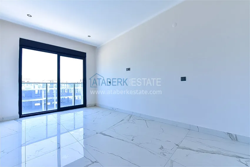 Purchase Apartment 1+1 with sea view in a prestigious complex — Kargicak district, 200 meters from the sea 10 