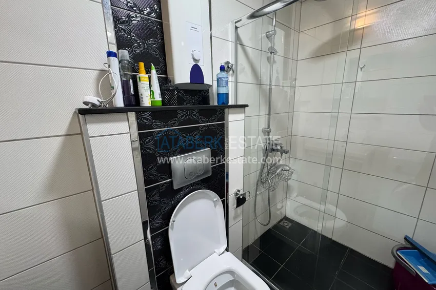 Purchase  Apartment 1+1 with furniture on the street 25 meters — the center of Alanya, just 300 meters from the sea 10 